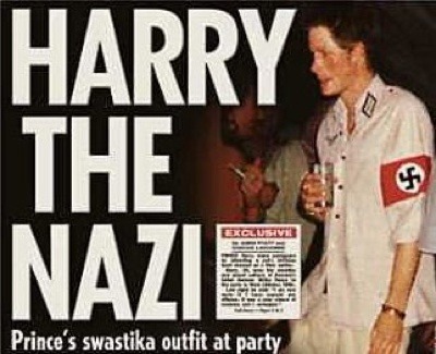 Prins Harry had ‘gewoon’ een posttraumatische stressstoornis, bijvoorbeeld toen hij zich als Hitler verkleedde voor een feest………