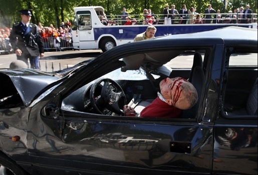 Afbeeldingsresultaat voor aanslag koningshuis
