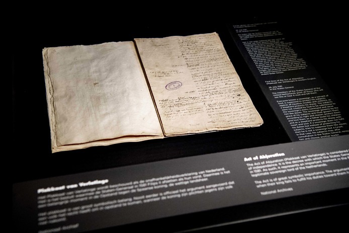 Nationale trots: VVD en CDA nationalisme >> ‘museumdocumenten als Acte van Verlatinghe’ permanent tentoonstellen