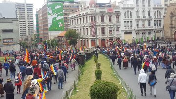 View image on Twitter