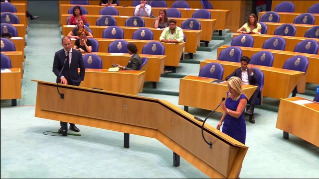 Coronavirus: vele miljarden aan steun voor bedrijven, terwijl personeel in de zorg en verpleging kan barsten