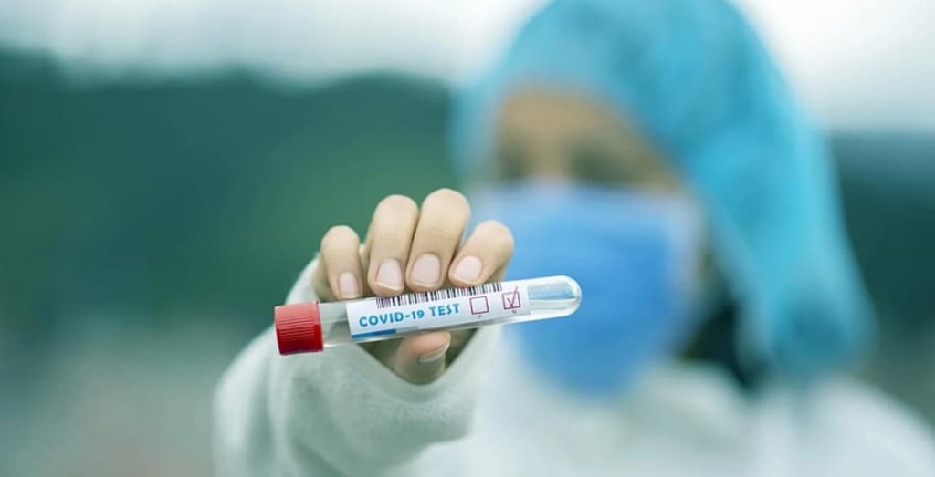 Coronakort: mondmasker plicht in scholen en Duitse ‘betrouwbare’ PCR-testen