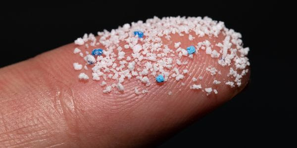 Microplastics doden ons lichaam, tijd voor actie!!