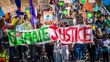 Klimaatakkoord Parijs 5 jaar: vervolgens een 5 jaar lang verdere stijging van de hoeveelheid CO2 in de atmosfeer, plus de ‘deskundige mening’ van Remco de Boer