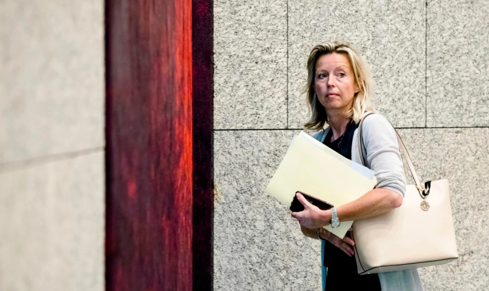 Geheel hypocriet willen de landelijke overheid en de lokale overheden de mogelijkheid om speculatie met huur- en koopwoningen tegengaan