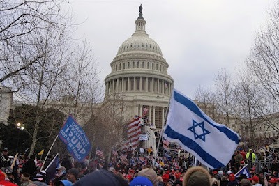 Israëlische vlaggen tijdens stormloop op Capitol Hill
