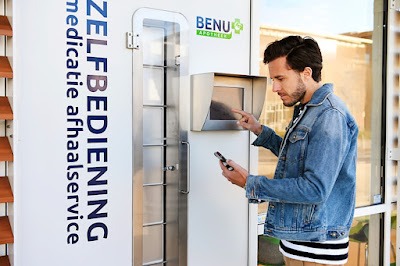 Coronabeslommeringen: mijn apotheker begreep het vorig jaar helemaal: een machine met touchscreen voor patiënten…..