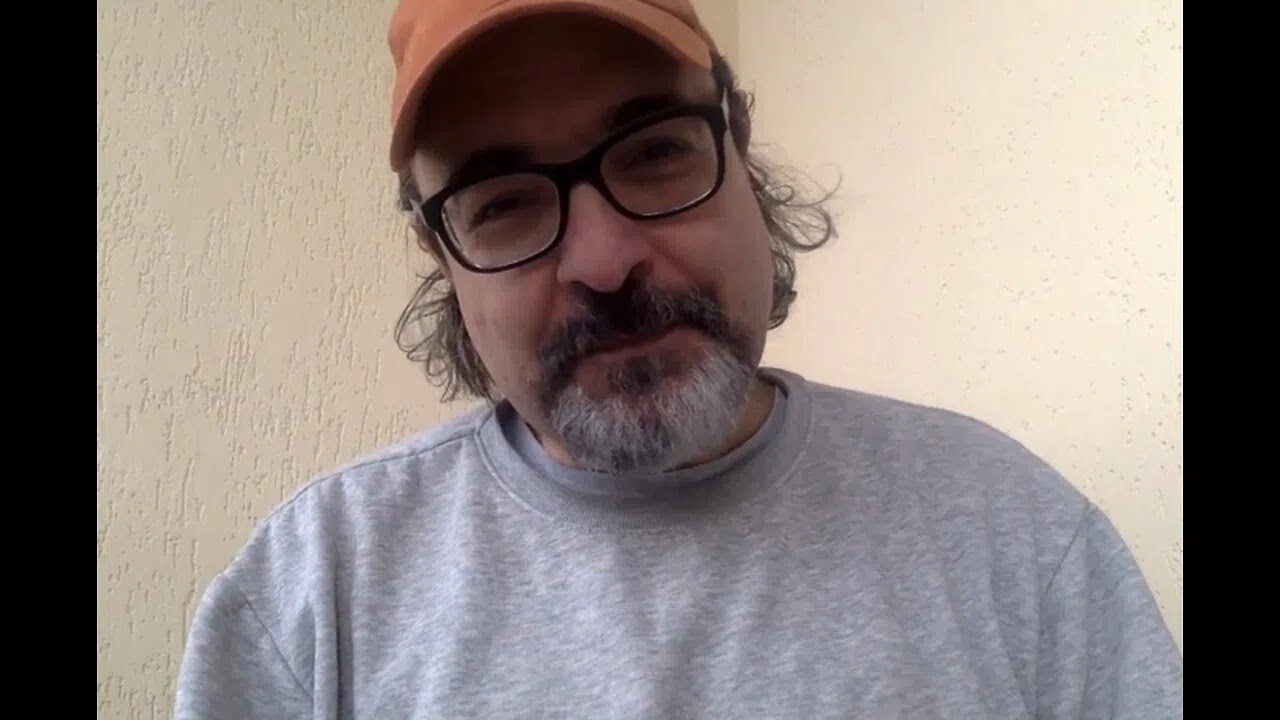 VS is mede hoofdverantwoordelijk voor de dood van een VS-Chileense journalist in een geheime Oekraïense gevangenis….. Leve de democratie en de vrijheid….